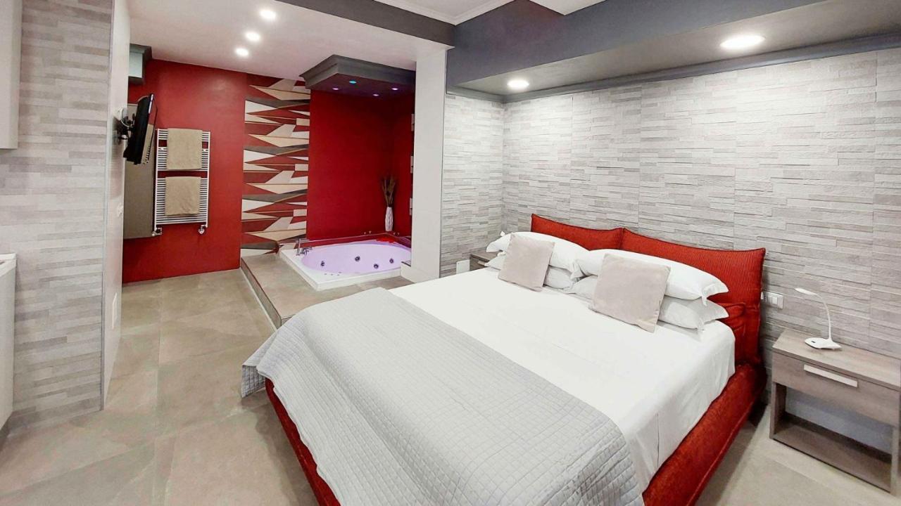 נטונו Sweet Home & Wellness Luxury Apartment מראה חיצוני תמונה