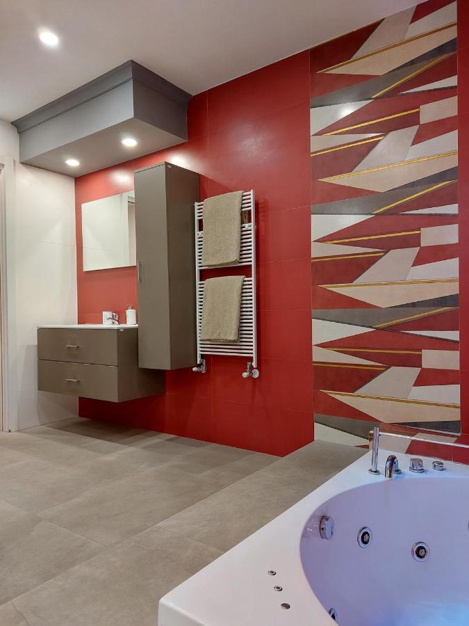נטונו Sweet Home & Wellness Luxury Apartment מראה חיצוני תמונה