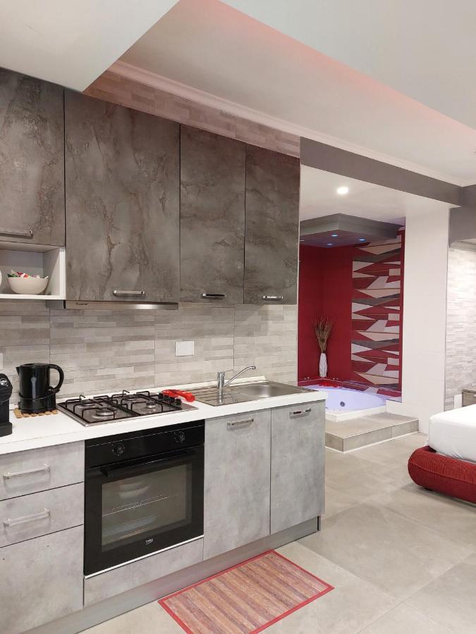 נטונו Sweet Home & Wellness Luxury Apartment מראה חיצוני תמונה