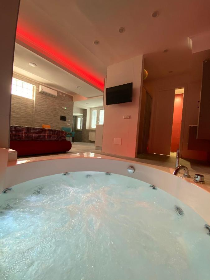 נטונו Sweet Home & Wellness Luxury Apartment מראה חיצוני תמונה